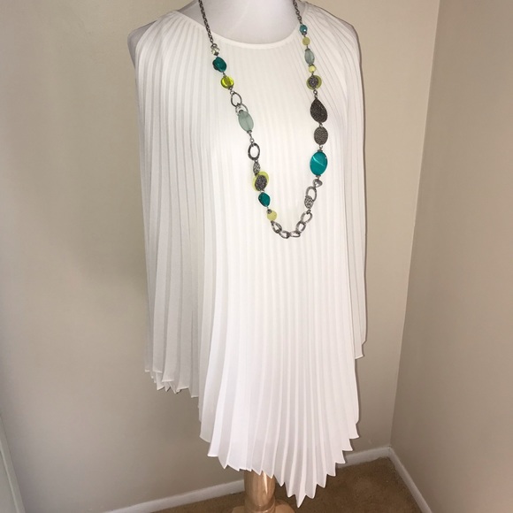 Max Studio sleeveless blouse - Picture 1 of 4